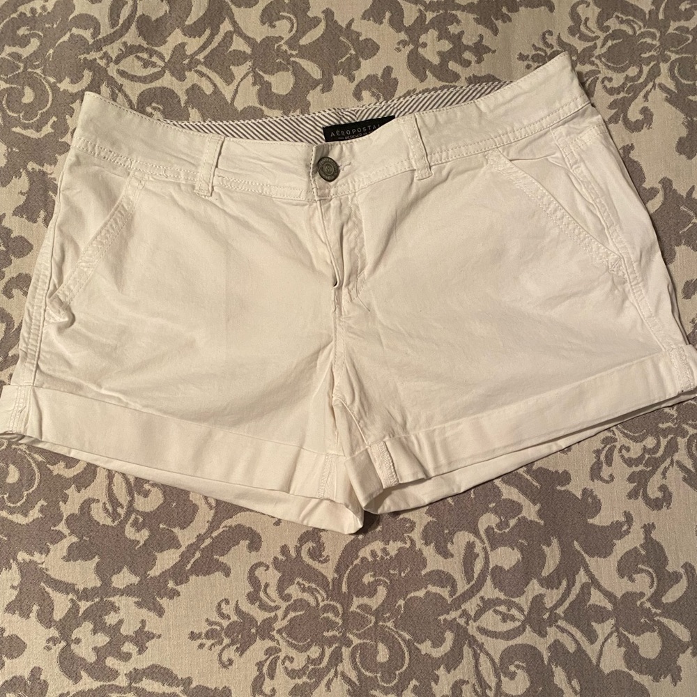 Aeropostale Midi White Shorts